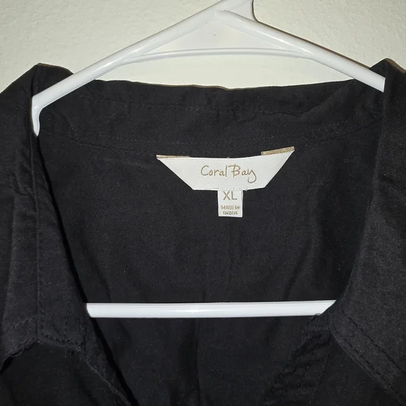Coral Bay Sleeveless Button-Up Shirt Black, Women’s XL - Picture 3 of 4